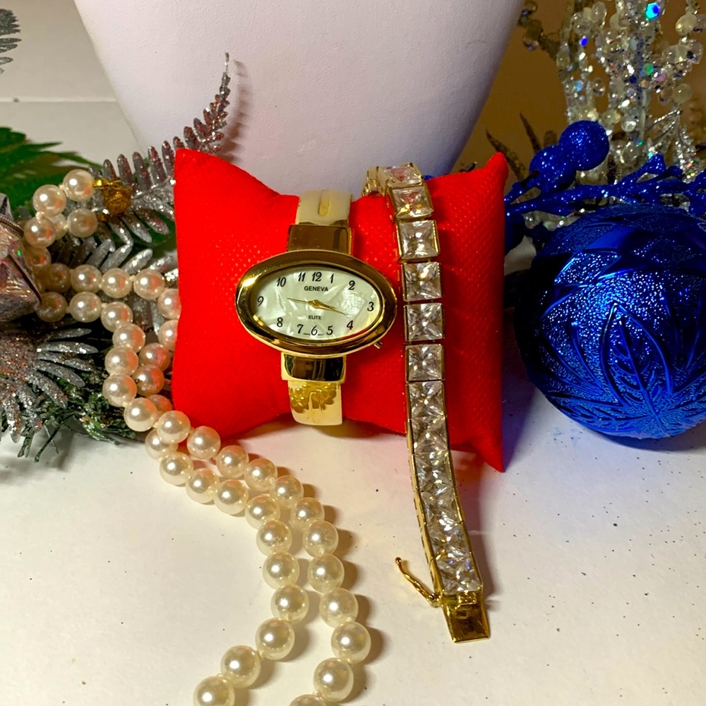 Geneva Gold Cuff Oval Mother-of-Pearl Dail Quartz Watch, NWT